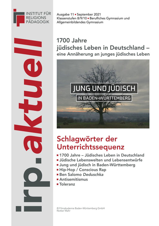 Titelblatt einer Ausgabe der Zeitschrift irp.aktuell mit einem Baum vor bewölktem Himmel und Text zu 1700 Jahre jüdisches Leben in Deutschland